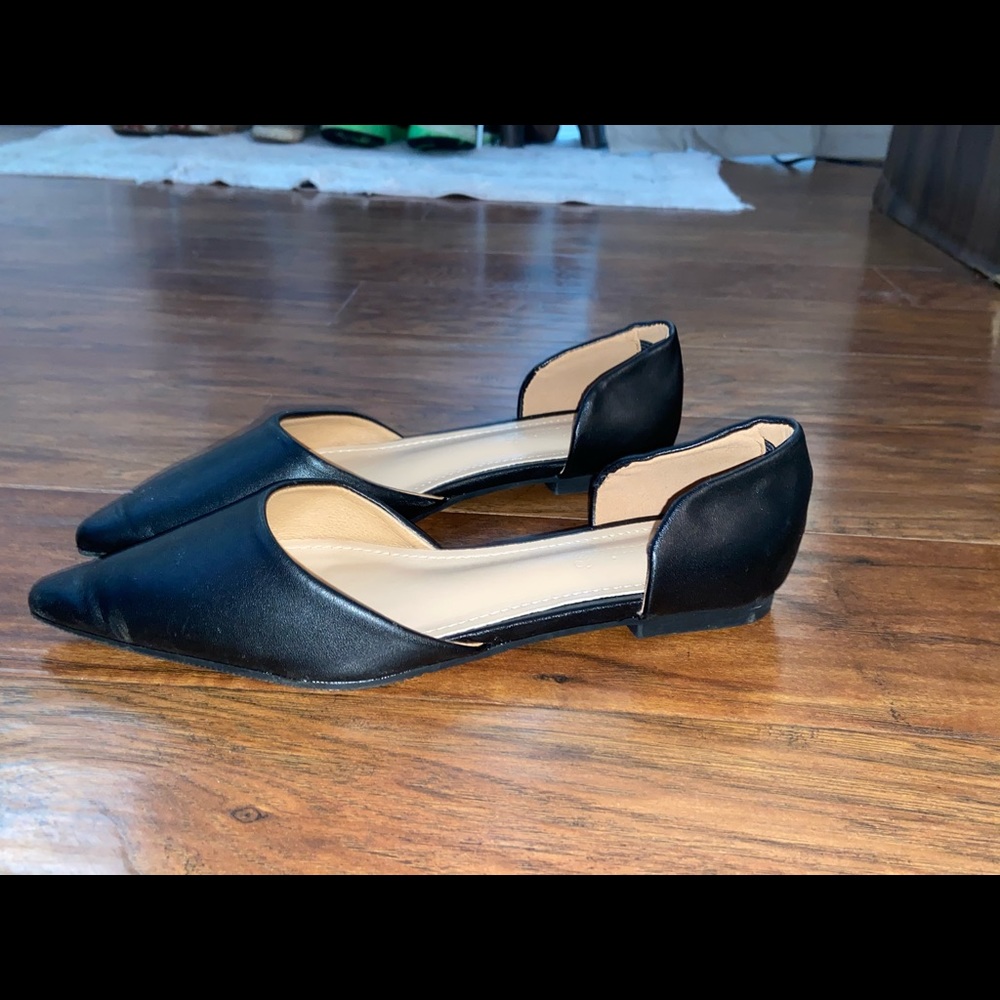 Women’s flats